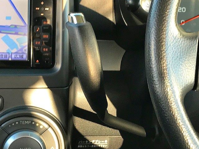 Toyota PIXIS SPACE 2011-10 28774-19