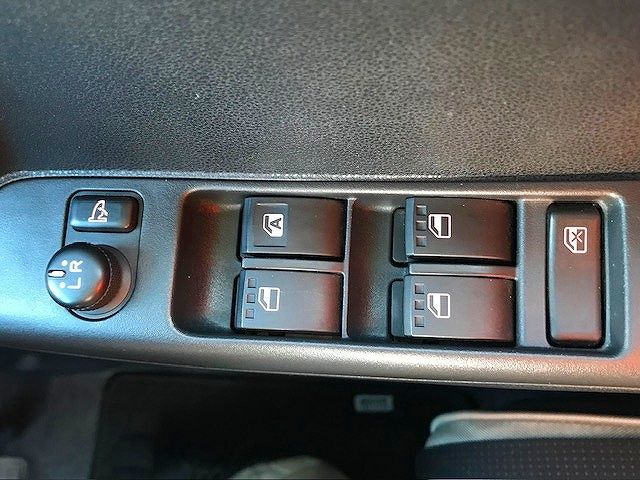 Toyota PIXIS SPACE 2011-10 28774-5