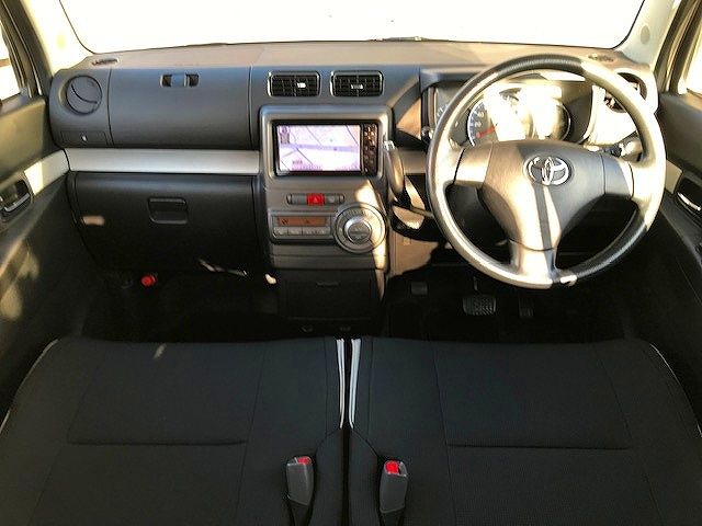 Toyota PIXIS SPACE 2011-10 28774-1