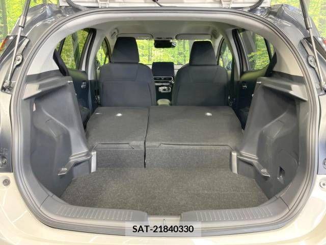 Toyota AQUA 2023-01 347058-10