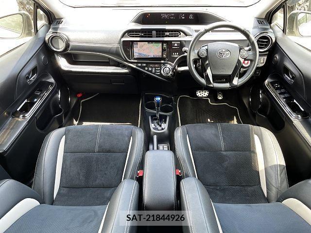Toyota AQUA 2016-08 314049-1