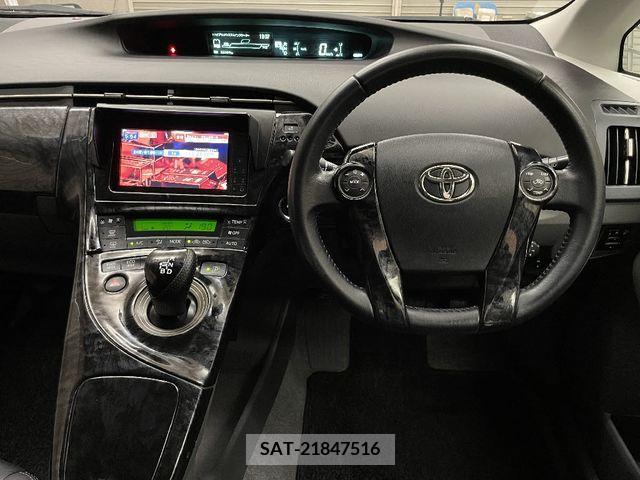Toyota PRIUS 2010-11 236280-1