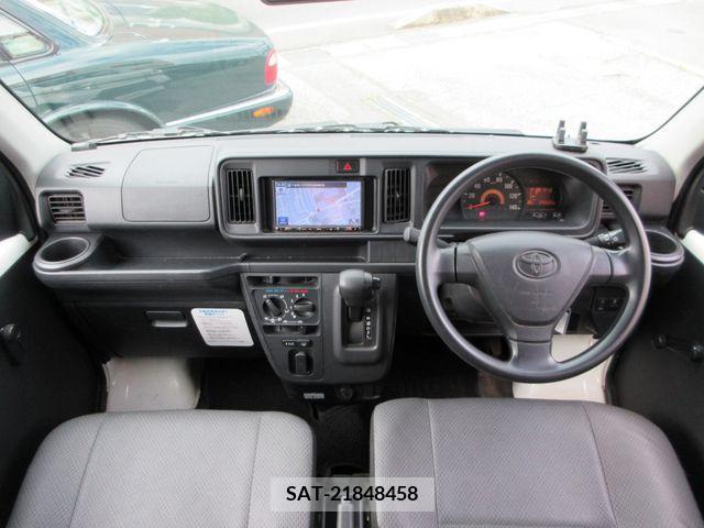 Toyota PIXIS VAN 2018-04 281456-14