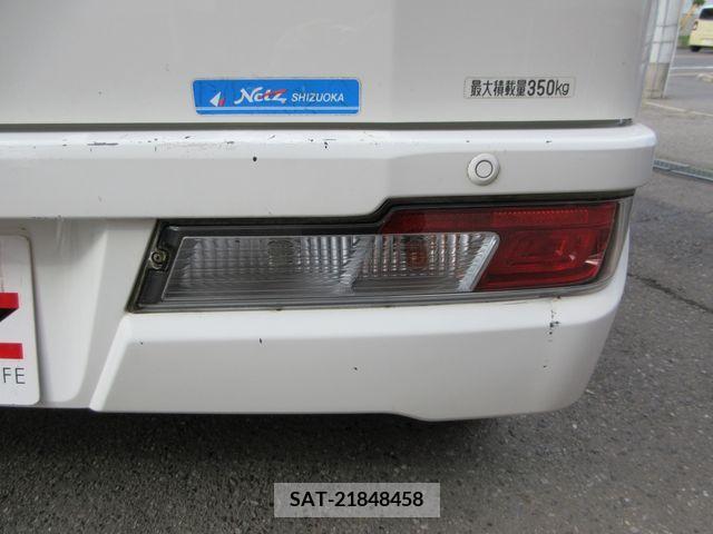 Toyota PIXIS VAN 2018-04 281456-18