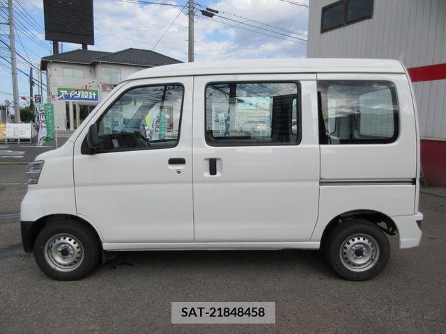 Toyota PIXIS VAN 2018-04 281456-6