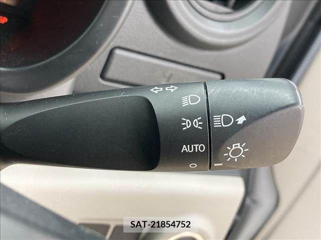 Toyota PASSO 2019-02 208883-8