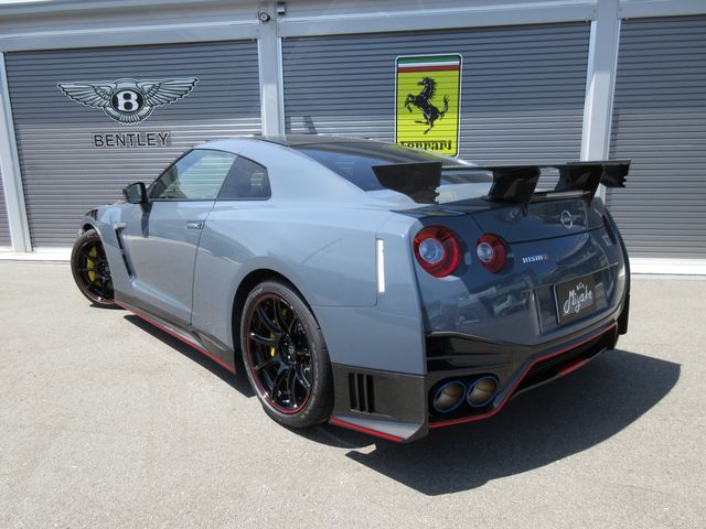Nissan GT-R 2021-11 3253-2