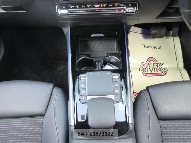 Mercedes Benz GLB-CLASS 2022-01 221134-23