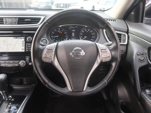 Nissan X-TRAIL 2015-02 190043-11