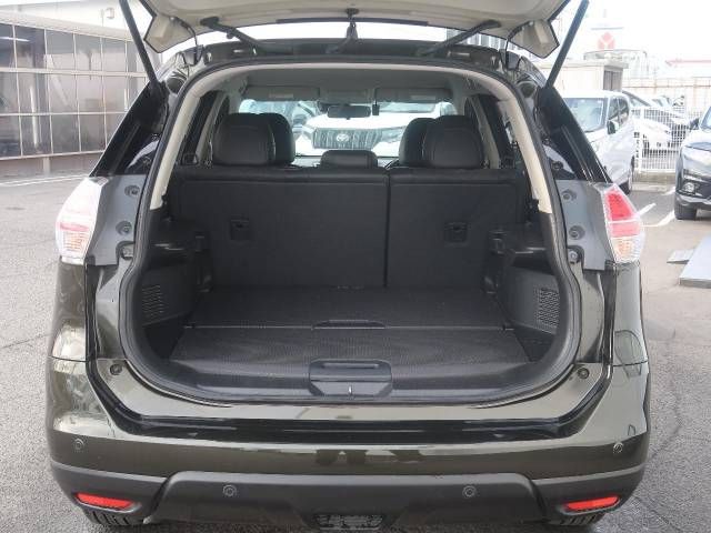 Nissan X-TRAIL 2015-02 190043-10