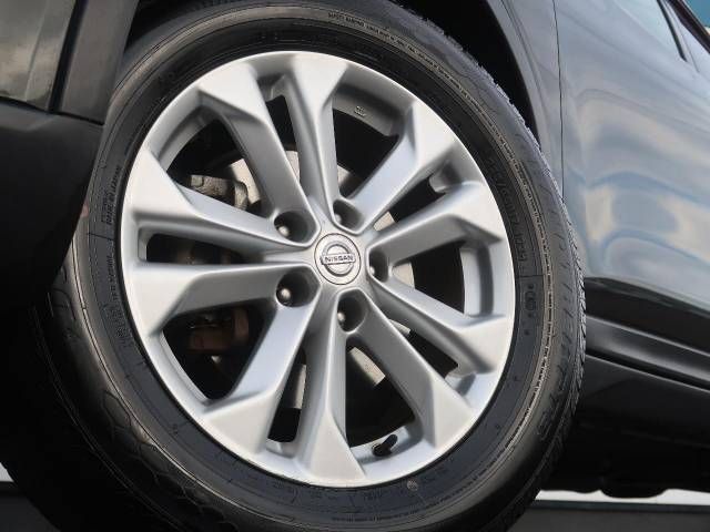 Nissan X-TRAIL 2015-02 190043-13