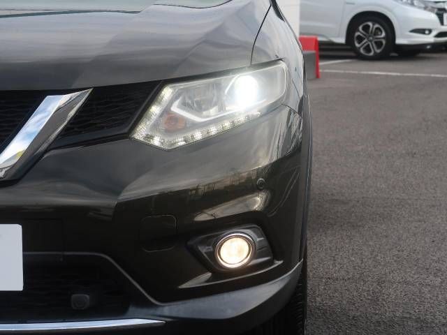 Nissan X-TRAIL 2015-02 190043-12