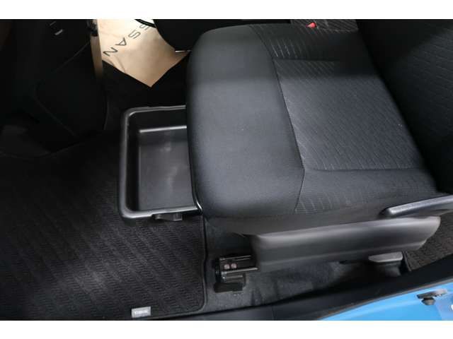 Toyota TANK 2018-07 2911-11