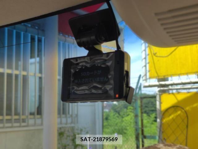 Honda N BOX 2019-06 333873-13