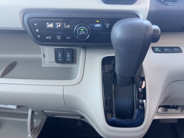 Honda N BOX 2019-04 9454-13