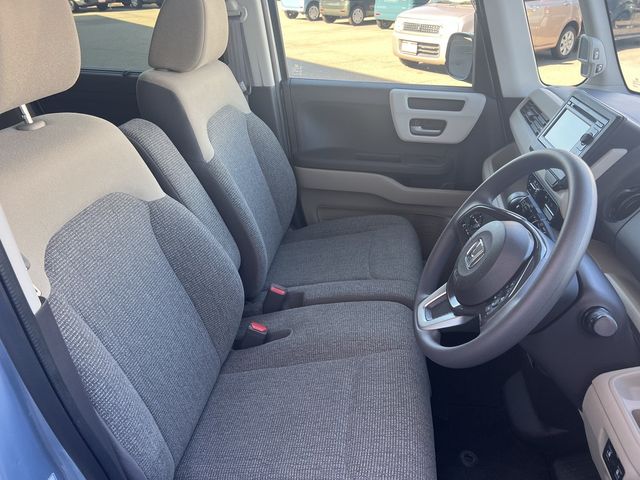 Honda N BOX 2019-04 9454-5