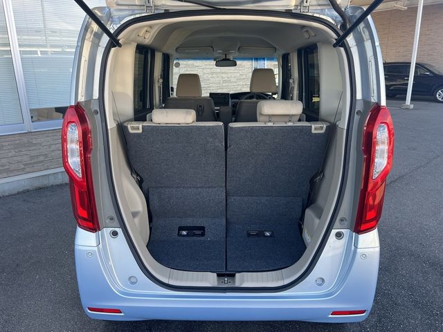 Honda N BOX 2019-04 9454-7