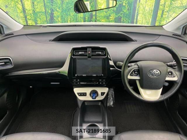 Toyota PRIUS 2017-03 281965-1