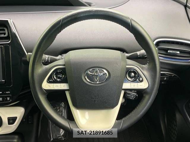 Toyota PRIUS 2017-03 281965-11