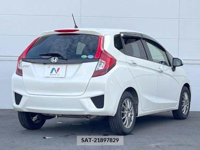 Honda FIT 2015-04 390828-15