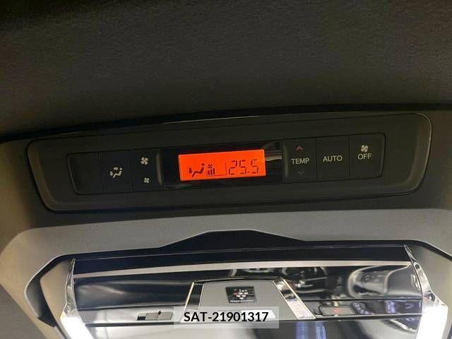 Toyota ESQUIRE 2018-09 268932-7