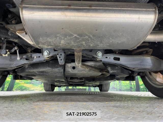 Toyota C-HR 2017-05 322977-19