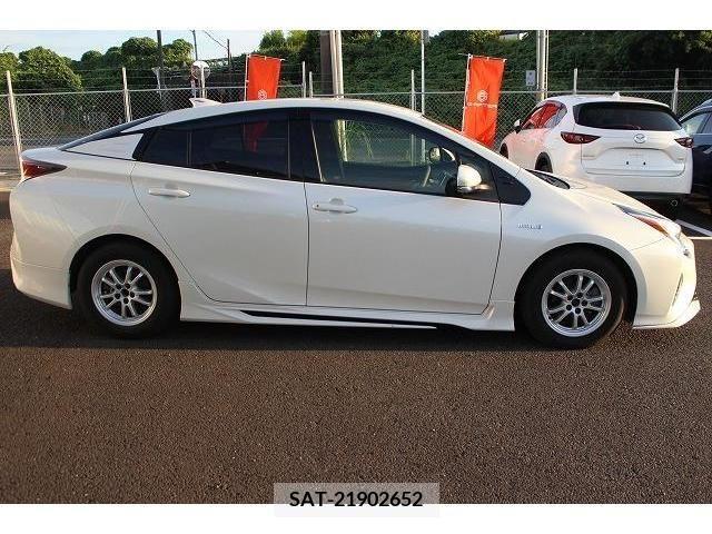 Toyota PRIUS 2016-02 345971-6