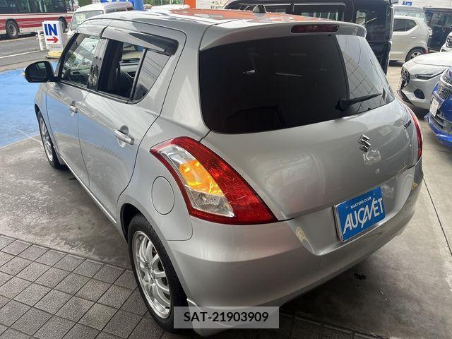 Suzuki SWIFT 2012-01 326988-1