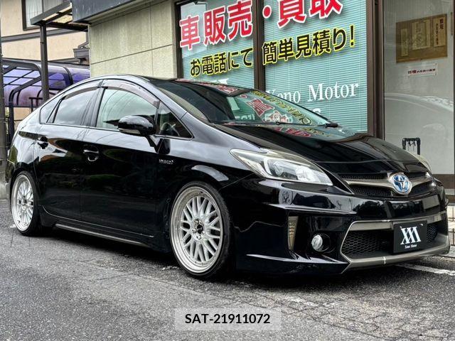 Toyota PRIUS 2013-07 282158-0