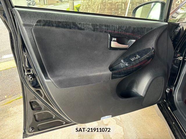 Toyota PRIUS 2013-07 282158-4