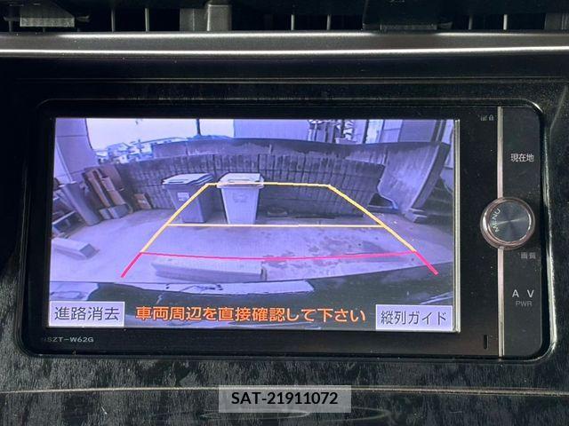 Toyota PRIUS 2013-07 282158-14