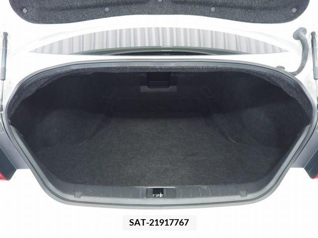 Nissan FUGA 2017-08 324494-10