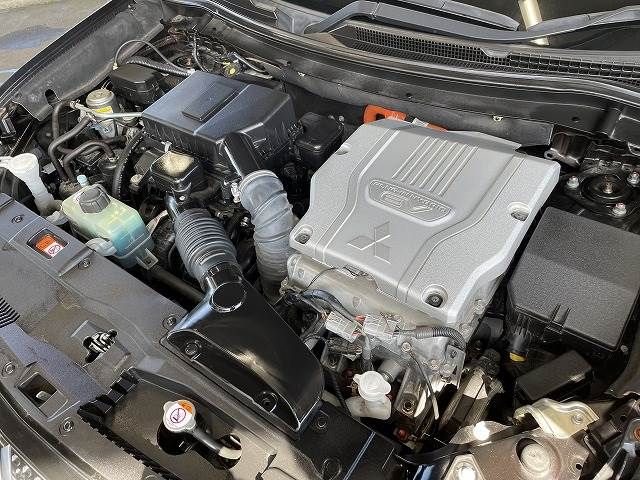Mitsubishi OUTLANDER PHEV 2018-10 11799-17