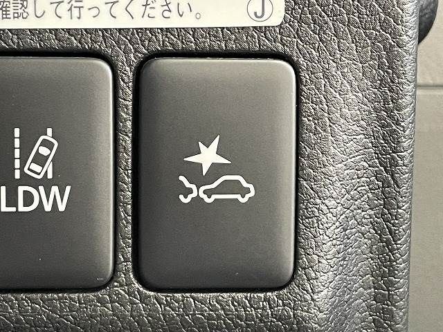 Mitsubishi OUTLANDER PHEV 2018-10 11799-9