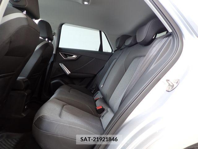 Audi Q2 2017-11 317995-10