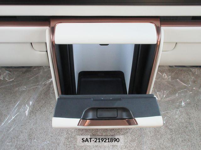Lexus LM 2024-05 316245-17