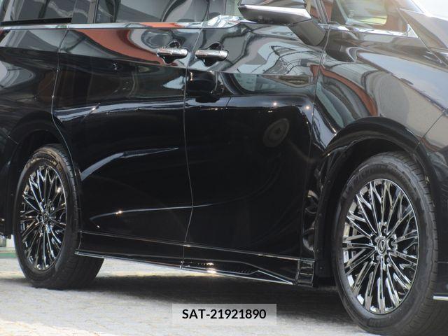 Lexus LM 2024-05 316245-5