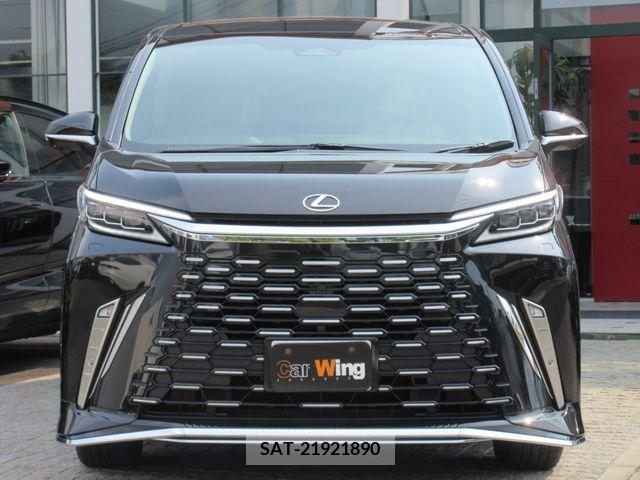 Lexus LM 2024-05 316245-2