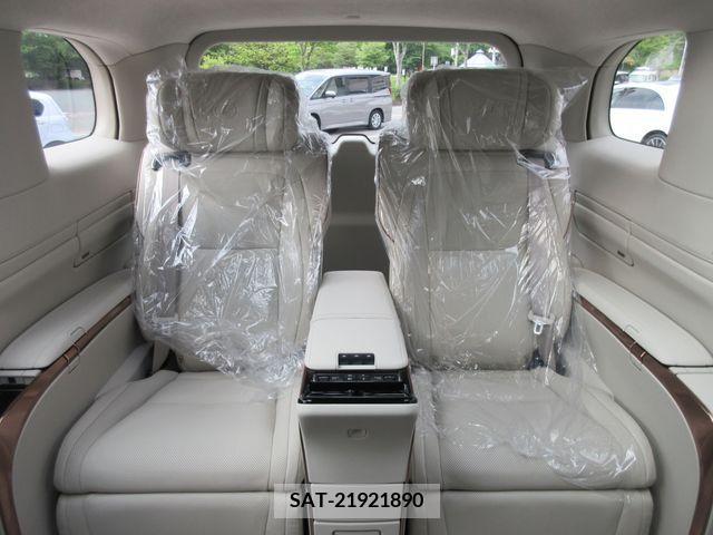 Lexus LM 2024-05 316245-13