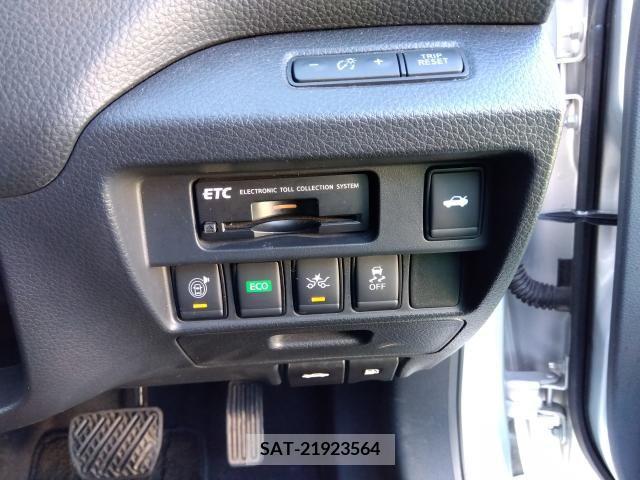 Nissan TEANA 2017-08 257343-5