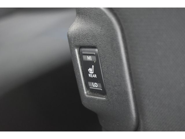 Nissan LEAF 2019-02 13998-11