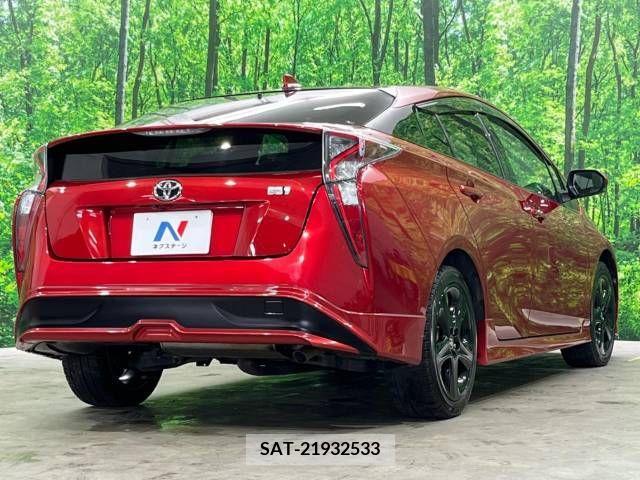 Toyota PRIUS 2016-03 385694-17