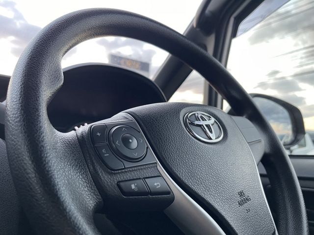 Toyota NOAH 2016-09 193499-7