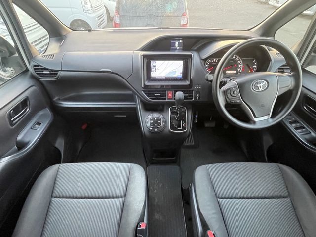Toyota NOAH 2016-09 193499-1