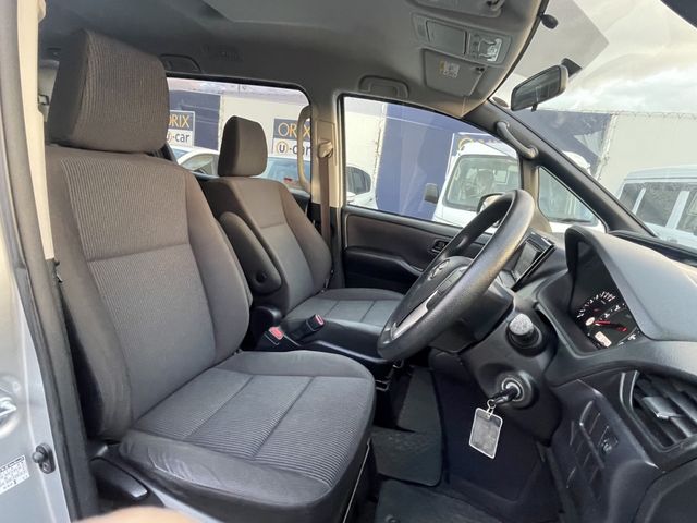 Toyota NOAH 2016-09 193499-6