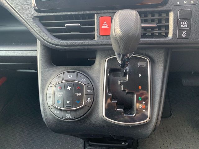 Toyota NOAH 2016-09 193499-13