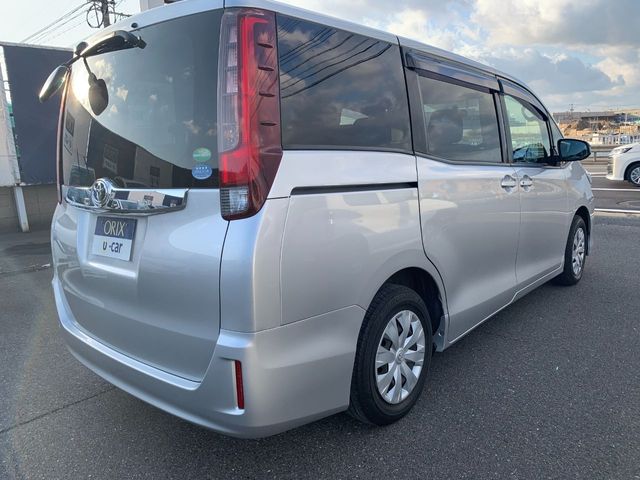 Toyota NOAH 2016-09 193499-2