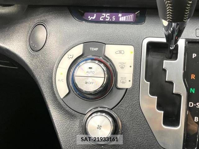 Toyota SIENTA 2015-09 240375-5