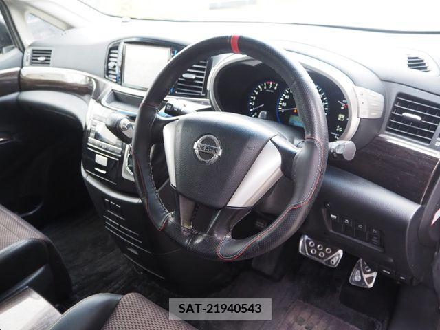 Nissan ELGRAND 2013-09 268449-1