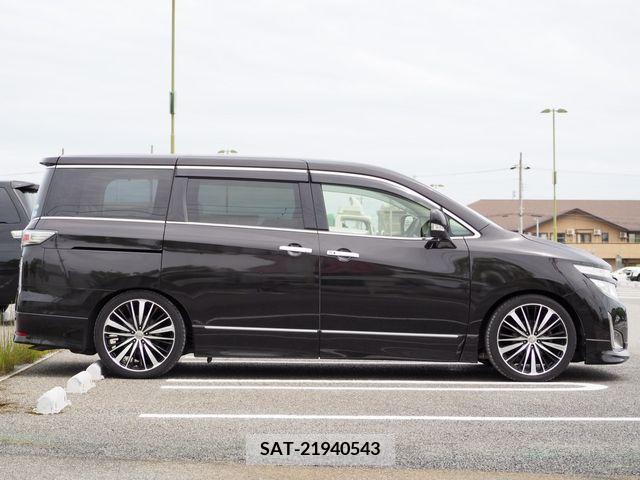 Nissan ELGRAND 2013-09 268449-5